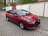 Hyundai i40 1.7 CRDi 104kW Tüv Neu Allwetterreifen Neu  - Hyundai i40 Gebrauchtwagen in Essen