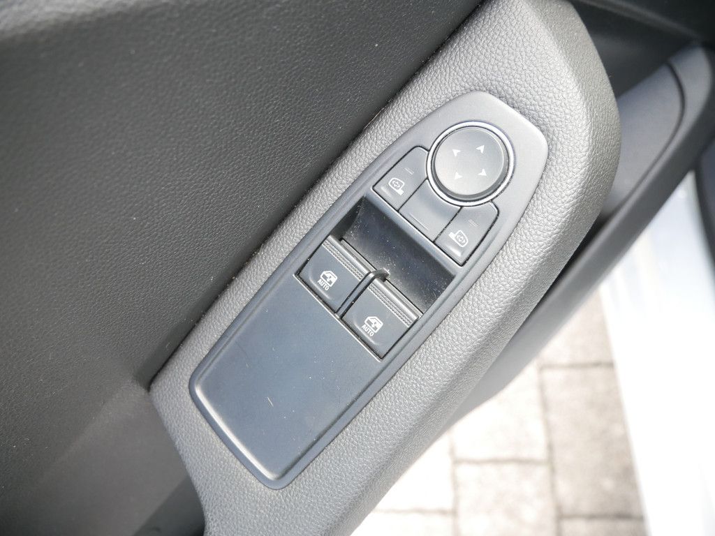 Fahrzeugabbildung Renault Clio Equilibre SCe 65 KLIMA PDC LED SCHEINWERFER
