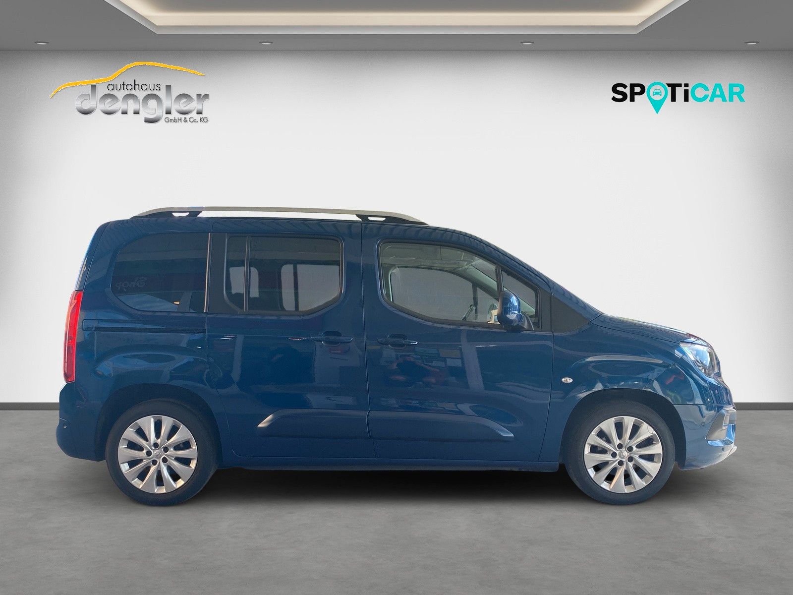 Fahrzeugabbildung Opel Combo Life E Innovation