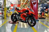 Ducati PANIGALE V4 SUPERLEGGERA N°411 - DUCATI SUPERLEGGERA V4