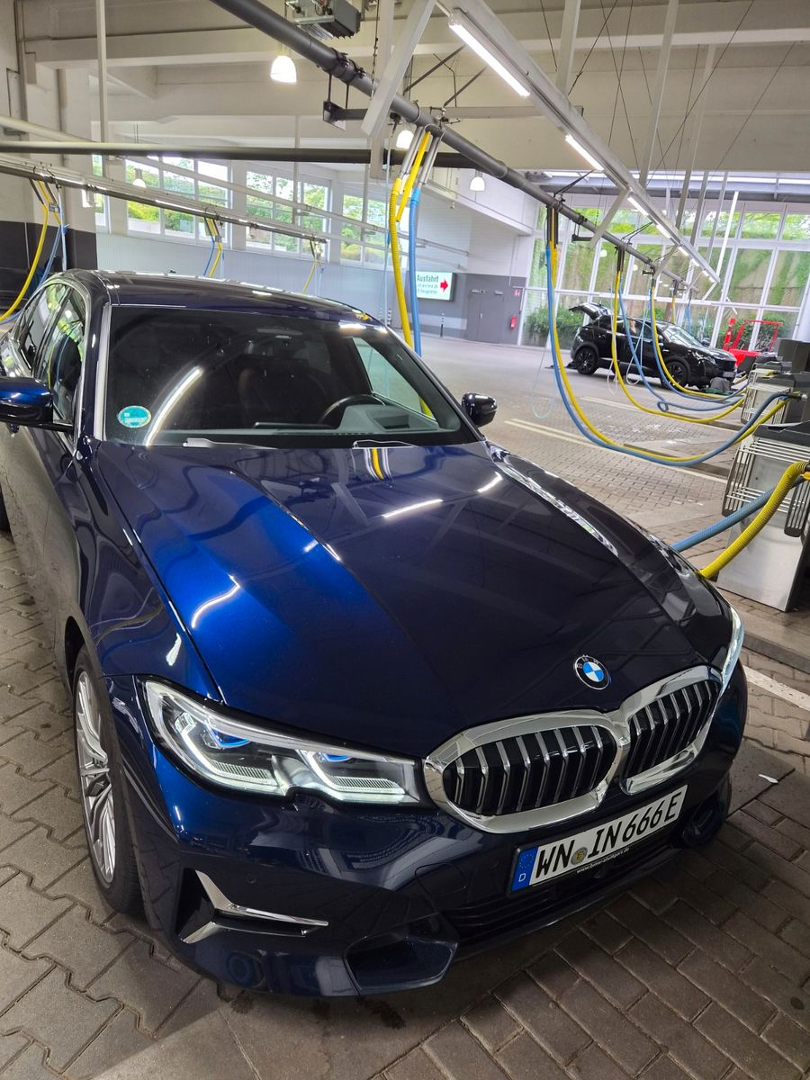 BMW 330e Luxury Line Automatik Luxury Line