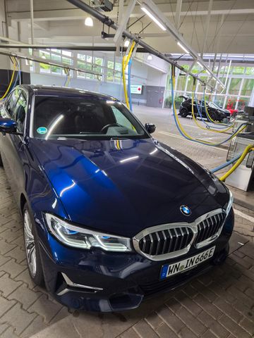 BMW 330e Luxury Line Automatik Luxury Line