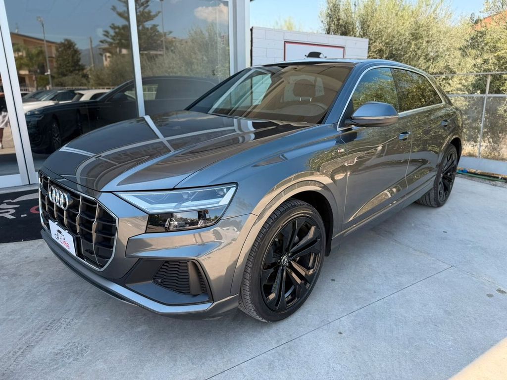 Image of Audi Q8