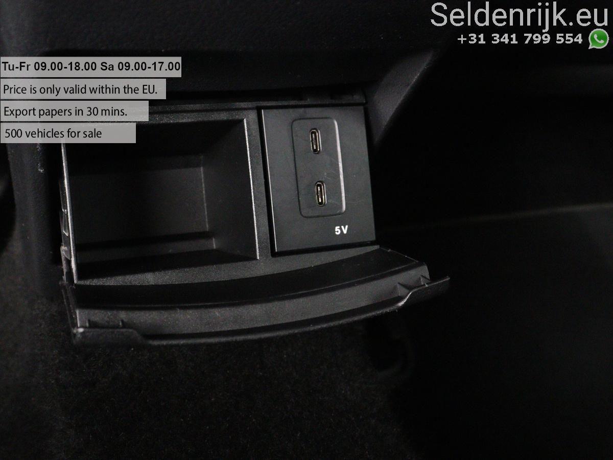 Mercedes-Benz CLA AMG Line Leder/Alcantar, миниатюра 30
