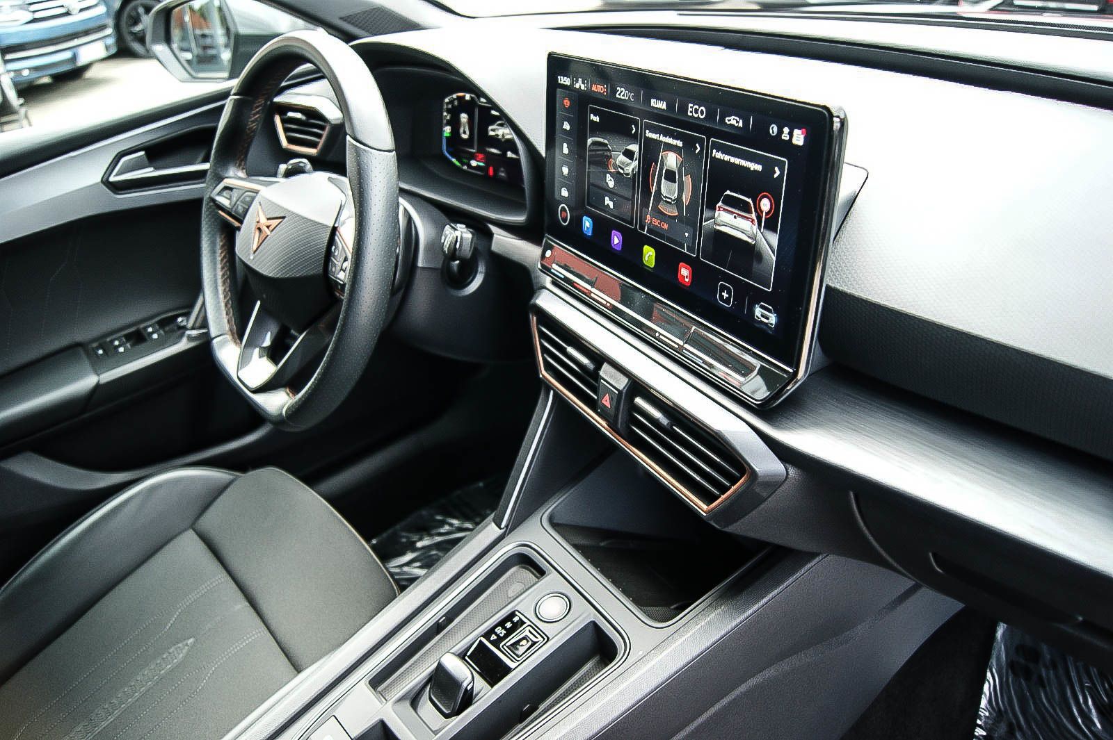 Fahrzeugabbildung CUPRA Leon Sportstourer e-HYBRID VIRTUAL ACC XL 1HAND