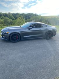 Ford Mustang - 2