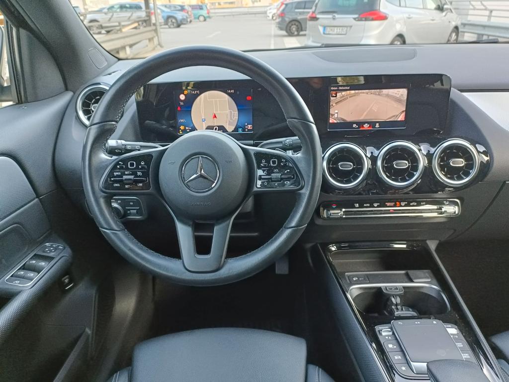 Mercedes-Benz GLA 180