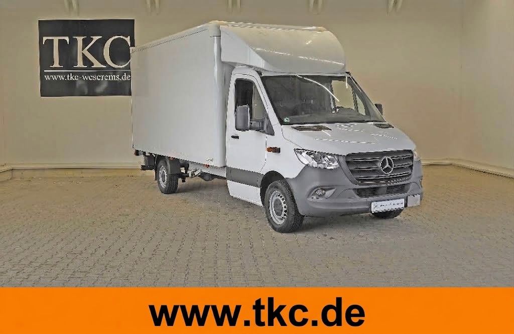 Image of Mercedes-Benz Sprinter