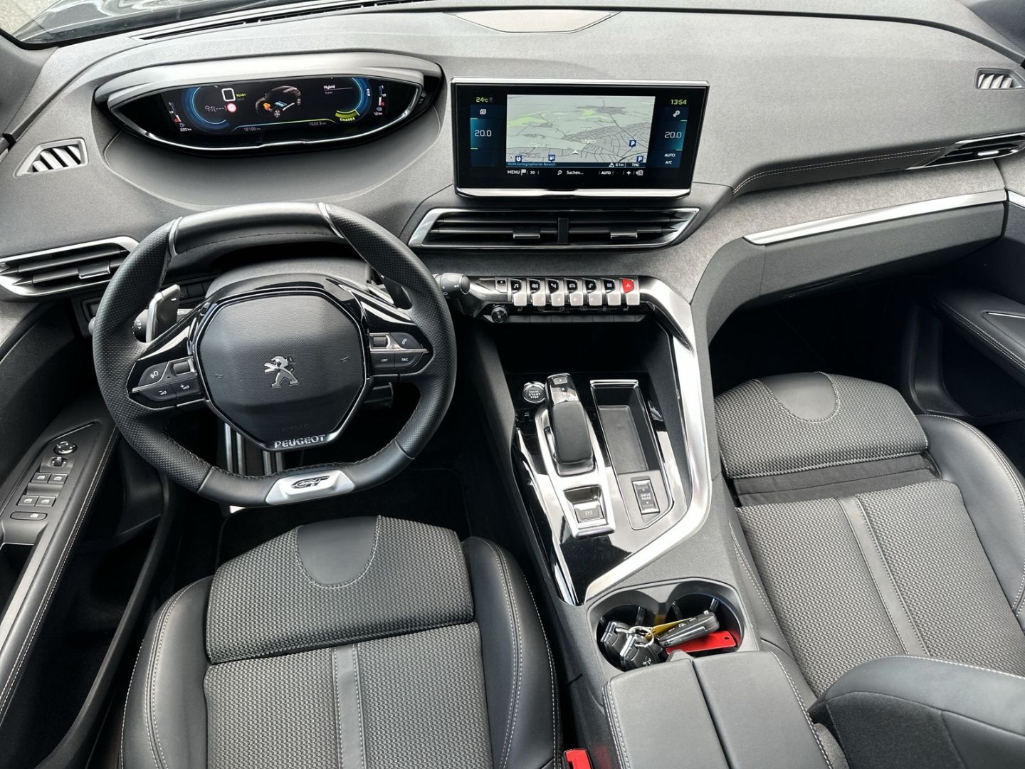 Fahrzeugabbildung Peugeot 3008 GT Plug-In Hybrid 225 e-EAT8 AHK-abn.Navi