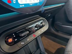 MINI Cooper C ESSENTIAL/ PAKET S/ LED/ EXPERIENCE MOD MINI Cooper C ESSENTIAL/ PAKET S/ LED/ EXPERIENCE MOD