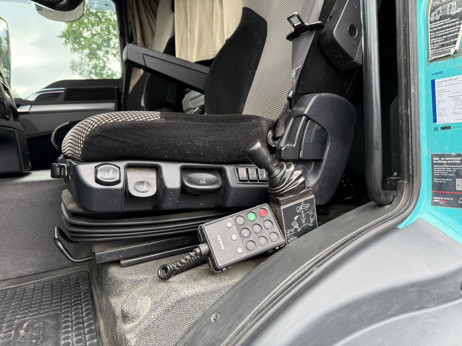 Fahrzeugabbildung MAN TGS 18.430 SZM 4x4 Blatt/Luft Kipphydraulik