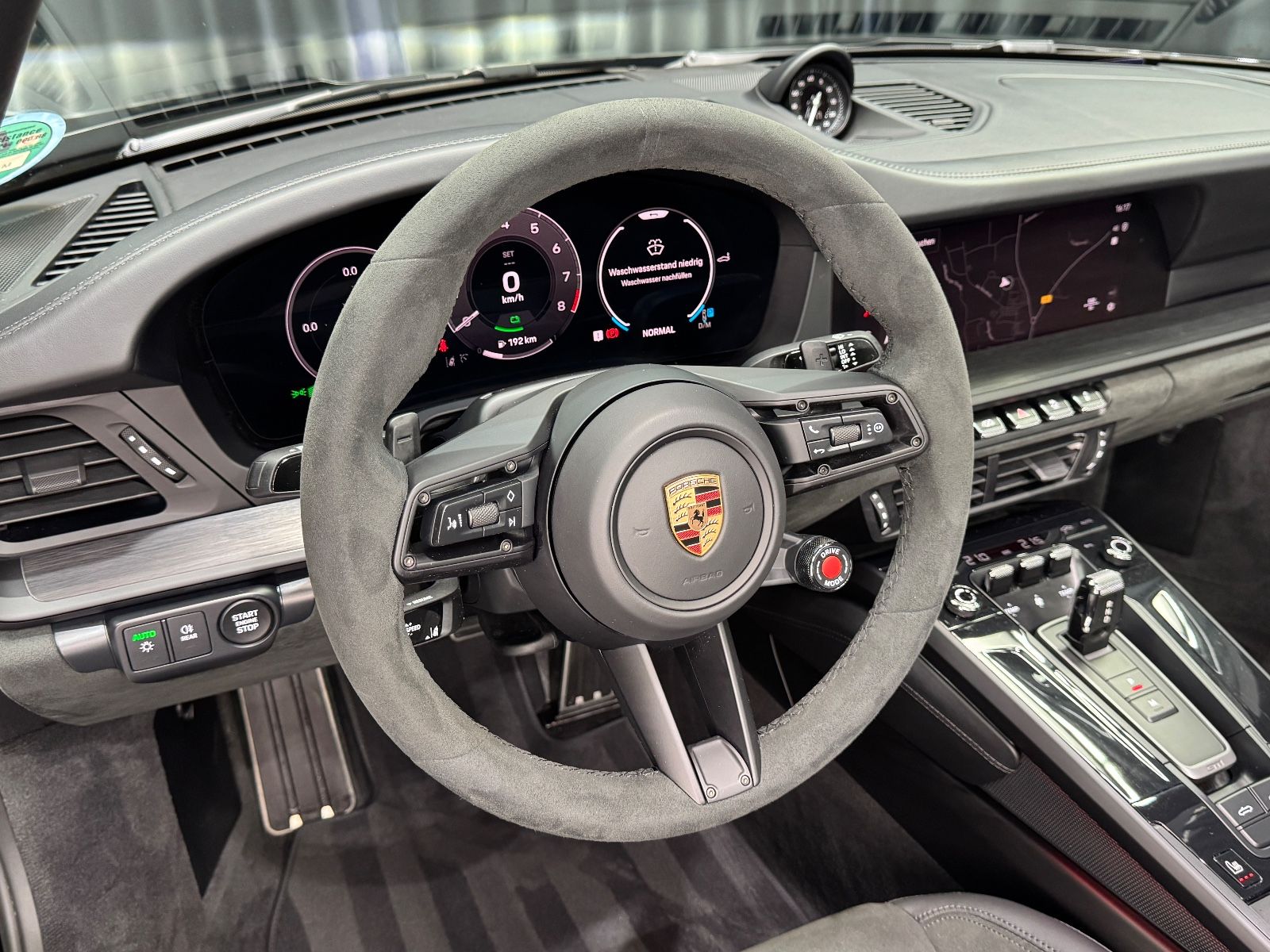 Fahrzeugabbildung Porsche 992.2 911 Carrera GTS T-Hybrid Cabriolet|BOSE|