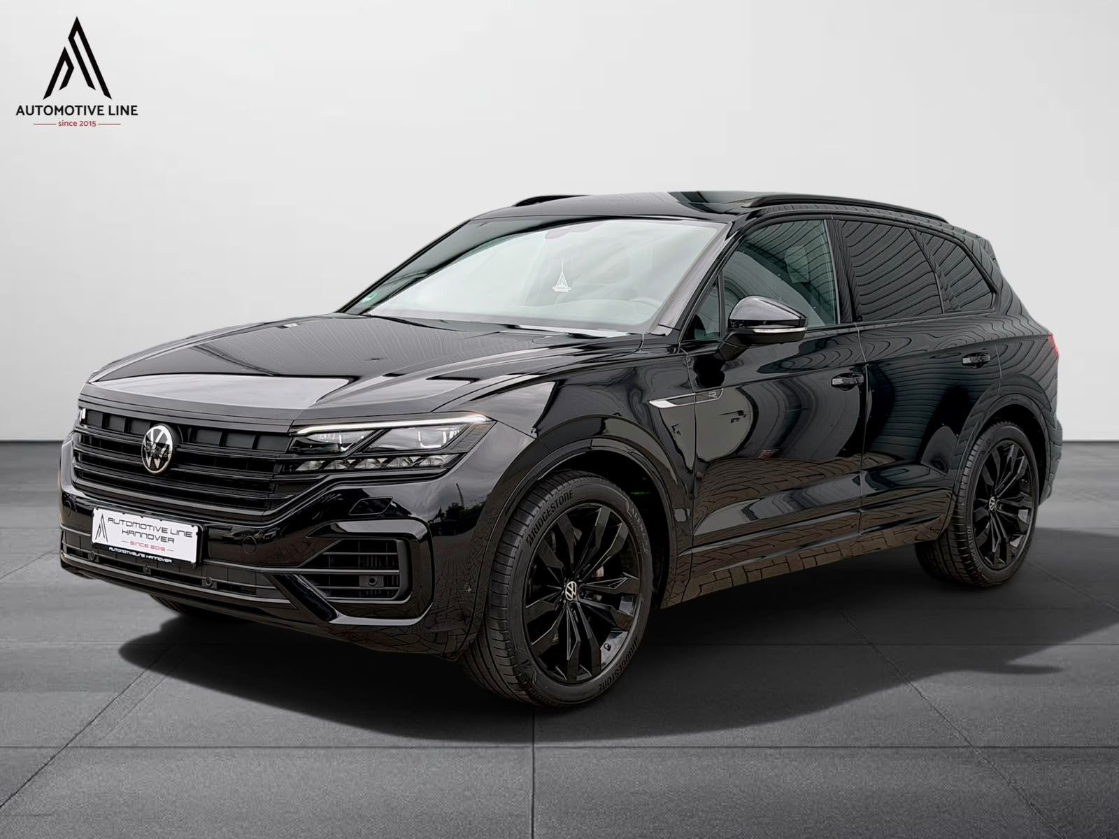 Volkswagen TOUAREG 3.0 TSI R-LINE PANO AHK LUFT 360° MATRIX foto 3