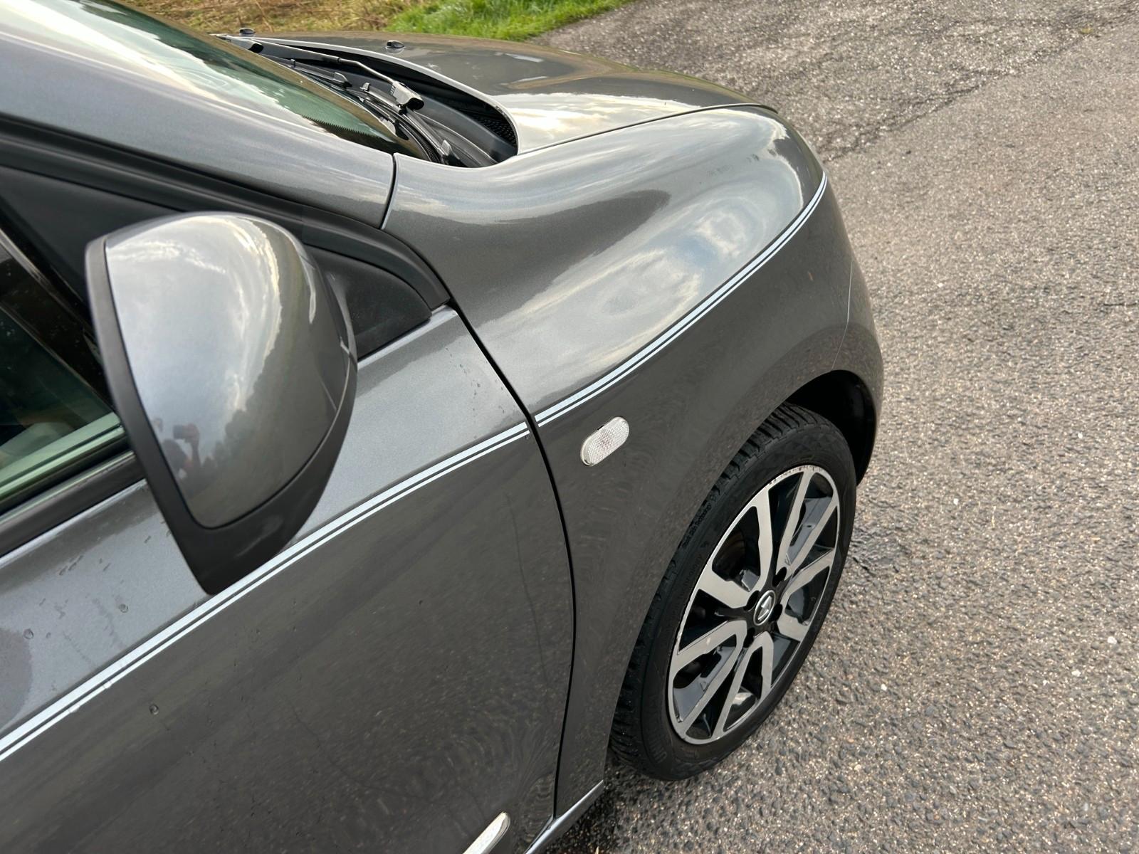Renault Twingo Intens TCe 90 Klimaauto. Navi PDC Kamera