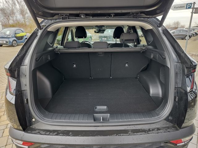 Hyundai TUCSON 1.6 T-GDI 132kW 48V DCT 4WD NAVI LenkrHzg