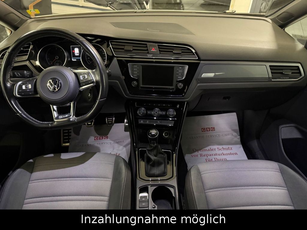 VW Touran 1.4 TSI R-LINE/LED/NAVI/ACC/DAB/AHK/CAM! VW Touran 1.4 TSI R-LINE/LED/NAVI/ACC/DAB/AHK/CAM!