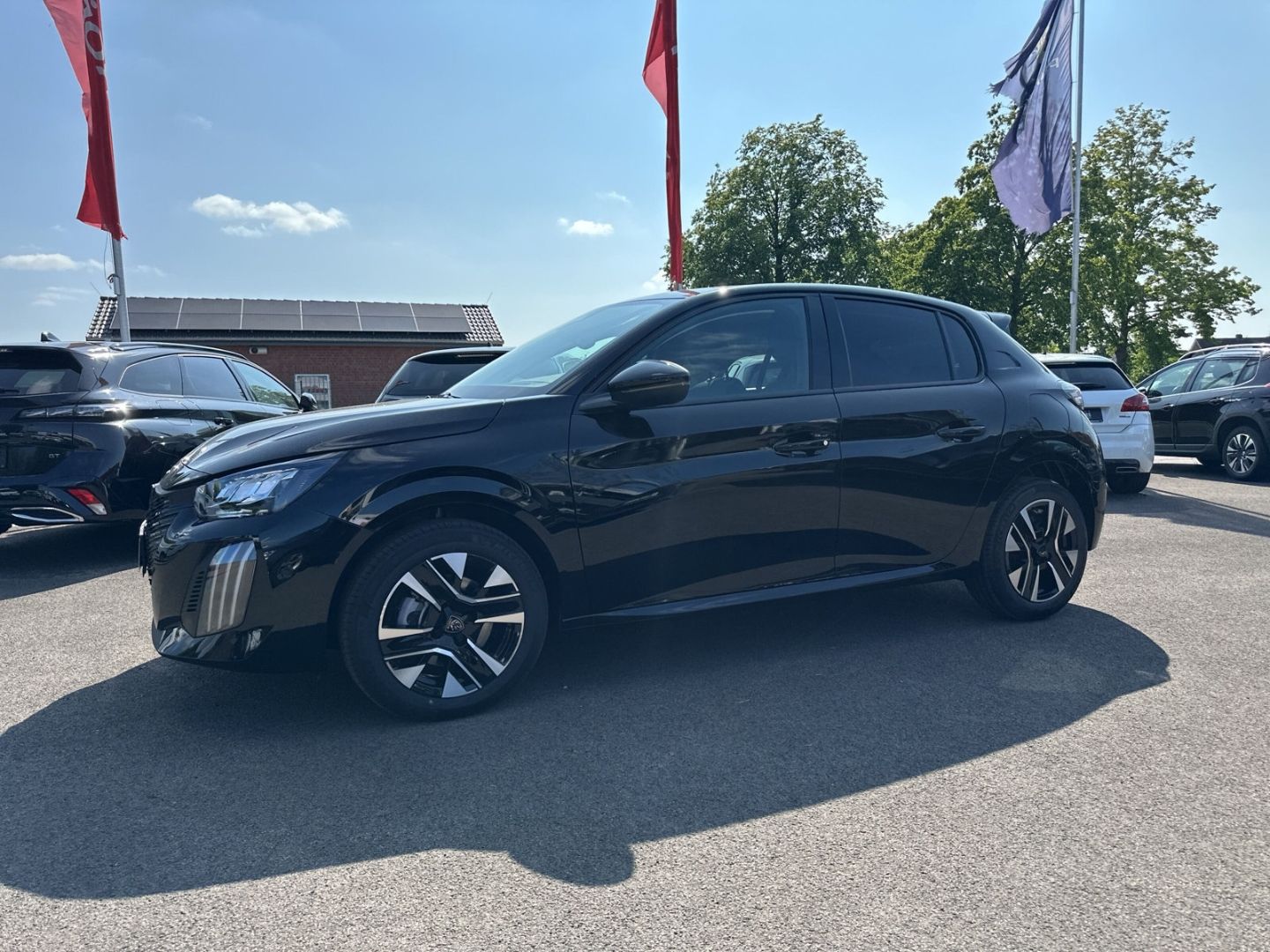 Fahrzeugabbildung Peugeot 208 Allure Hyb. 110 e-DSC6 LED ACC  CarPlay SHZ