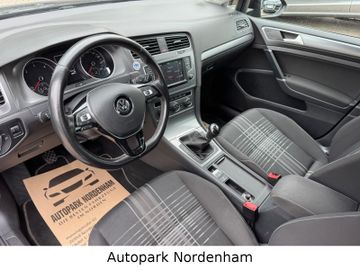 Volkswagen Golf - 9