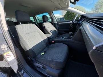 Volkswagen Passat Variant - 9