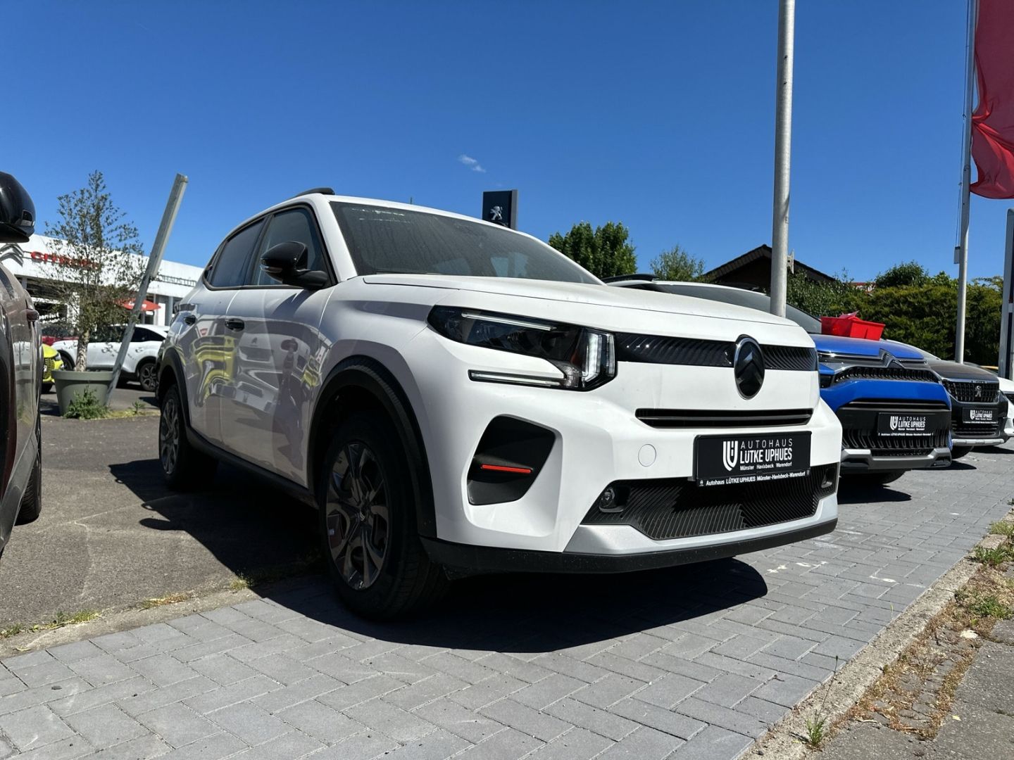 Fahrzeugabbildung Citroën C3 MAX 1.2 PT Turbo 100 S&S Navi CarPlay SHZ
