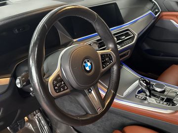 BMW X5 xDrive40d M Sportpaket Head-Up HiFi DAB WLAN