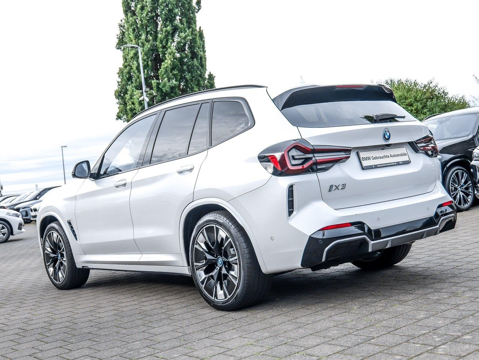 BMW iX3 HUD PANO ACC AHK 360°KAM RFK NAVI Standh.