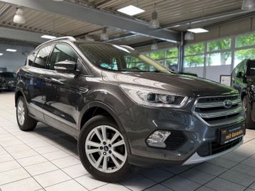 Ford Kuga - 1