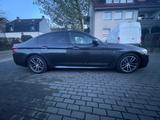 BMW 525 M-SportPaket*Schiebedach*Automatik - mit Diesel-Antrieb: Grau, Limousine, mit Klimaautomatik, Sportpaket