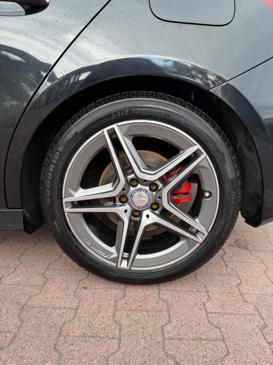Mercedes-Benz A 200 AMG Line 4Matic 190ch - 1 ère main - Toit ouvrant - Carnet entretien - Virtual cokpit