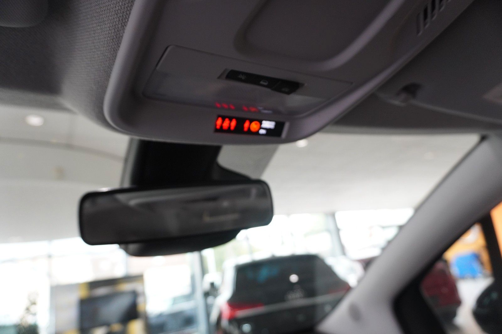 Fahrzeugabbildung Opel Crossland (X) 1.2 EDITION NAVI/LED/KAMERA/TEMP.