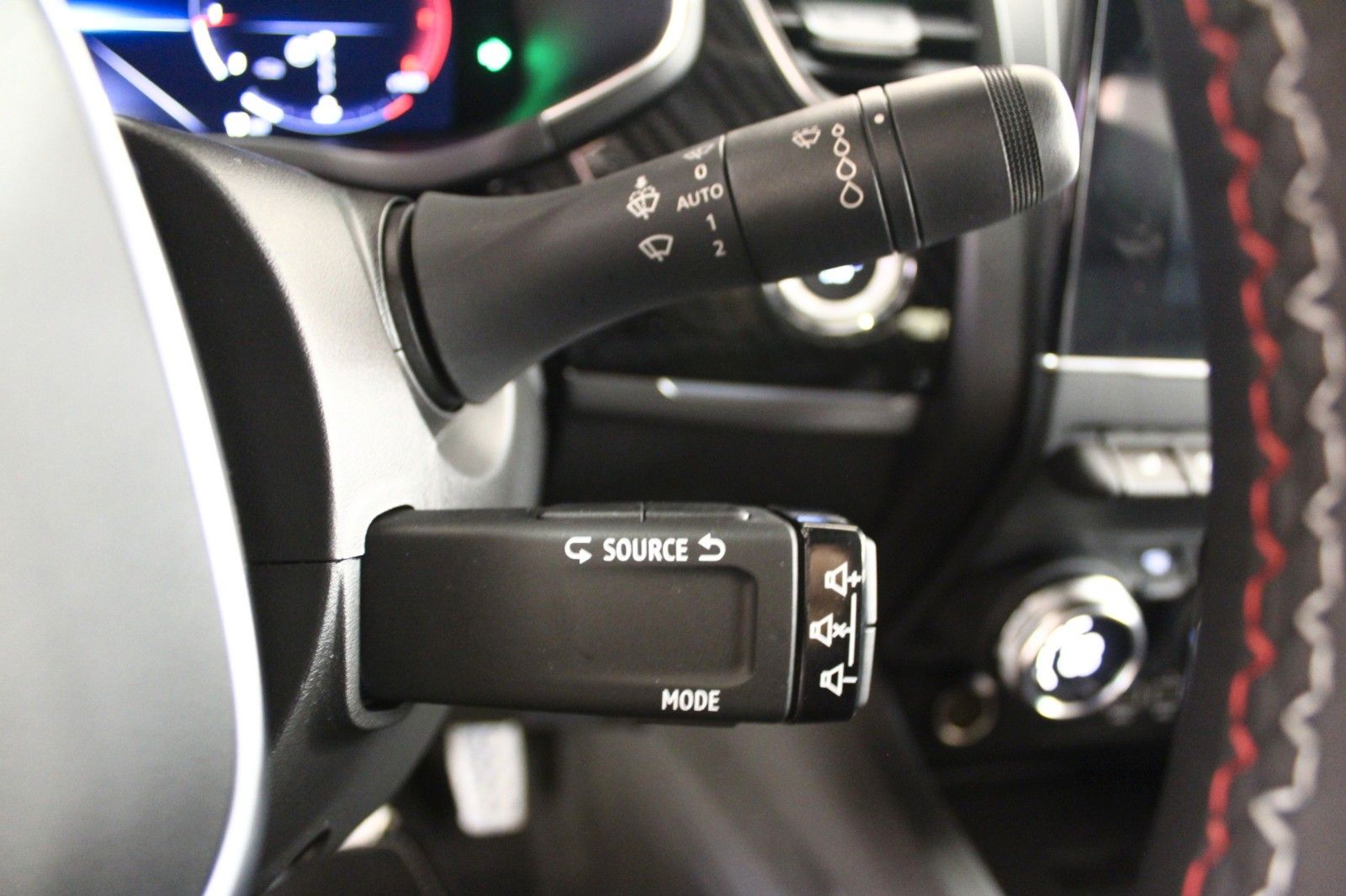 Fahrzeugabbildung Renault Arkana TCe 160 EDC R.S. Line
