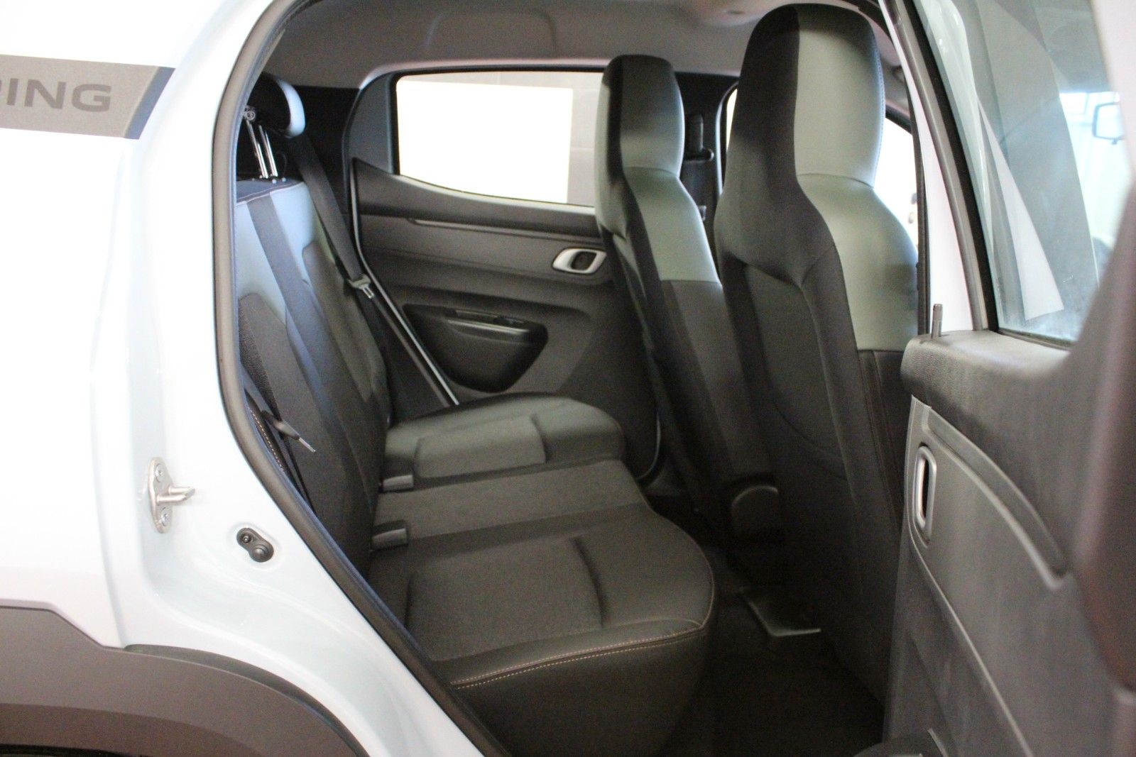 Fahrzeugabbildung Dacia Spring electric 100 Extreme