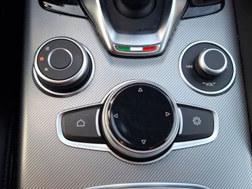 Alfa Romeo Giulia Veloce Q4 2.0 Turbo 16V Kam.+KeyLess+SHZ