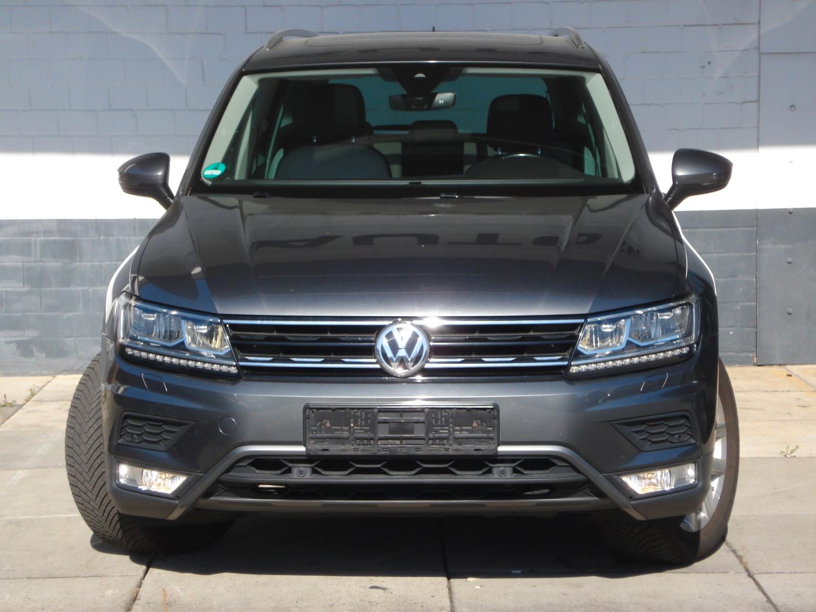Volkswagen Tiguan Highline 2.0 DSG 4Motion Leder LED Kamera