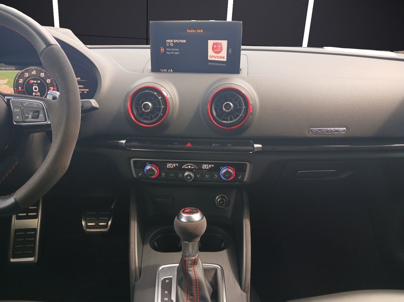Fahrzeugabbildung Audi RS 3 Sportback quattro S-tronic Matrix Navi AVC