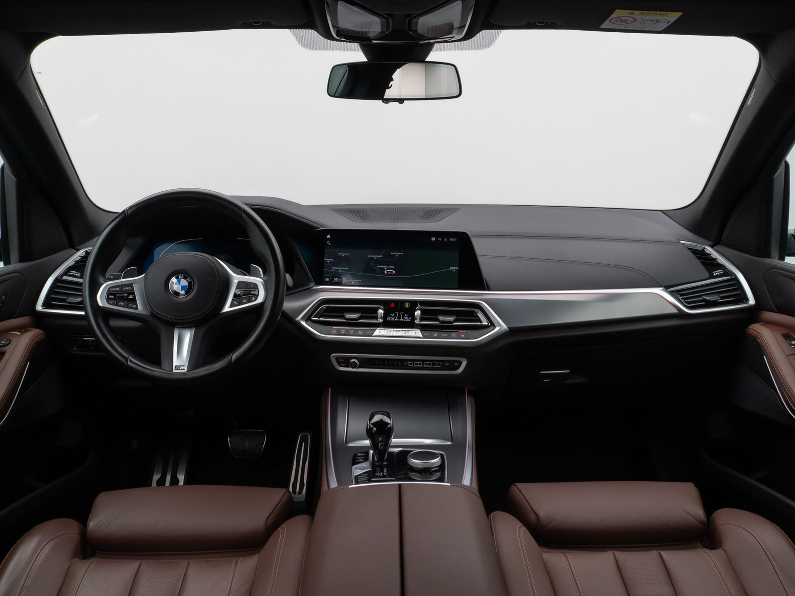 Fahrzeugabbildung BMW X5 xD30d M Sport Kamera HUD DAB HiFi AHK Alarm