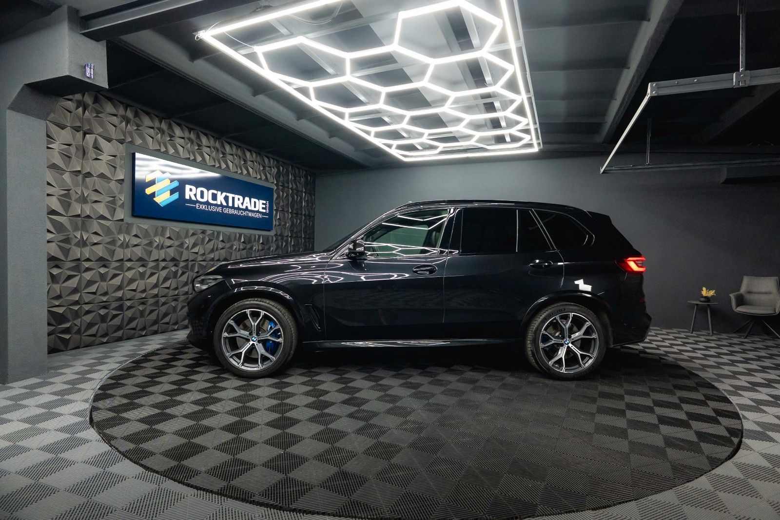 Fahrzeugabbildung BMW X5 xDrive 40i M Sport Shadow Line *ACC*Pano*LED*