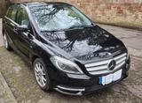 Mercedes-Benz B 180 -