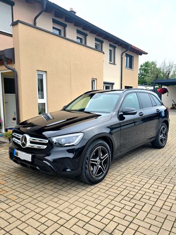 MERCEDES-BENZ GLC 200 4MATIC Burmester StHzg. Head Up