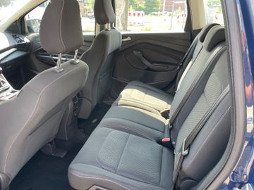 Ford Kuga - 12