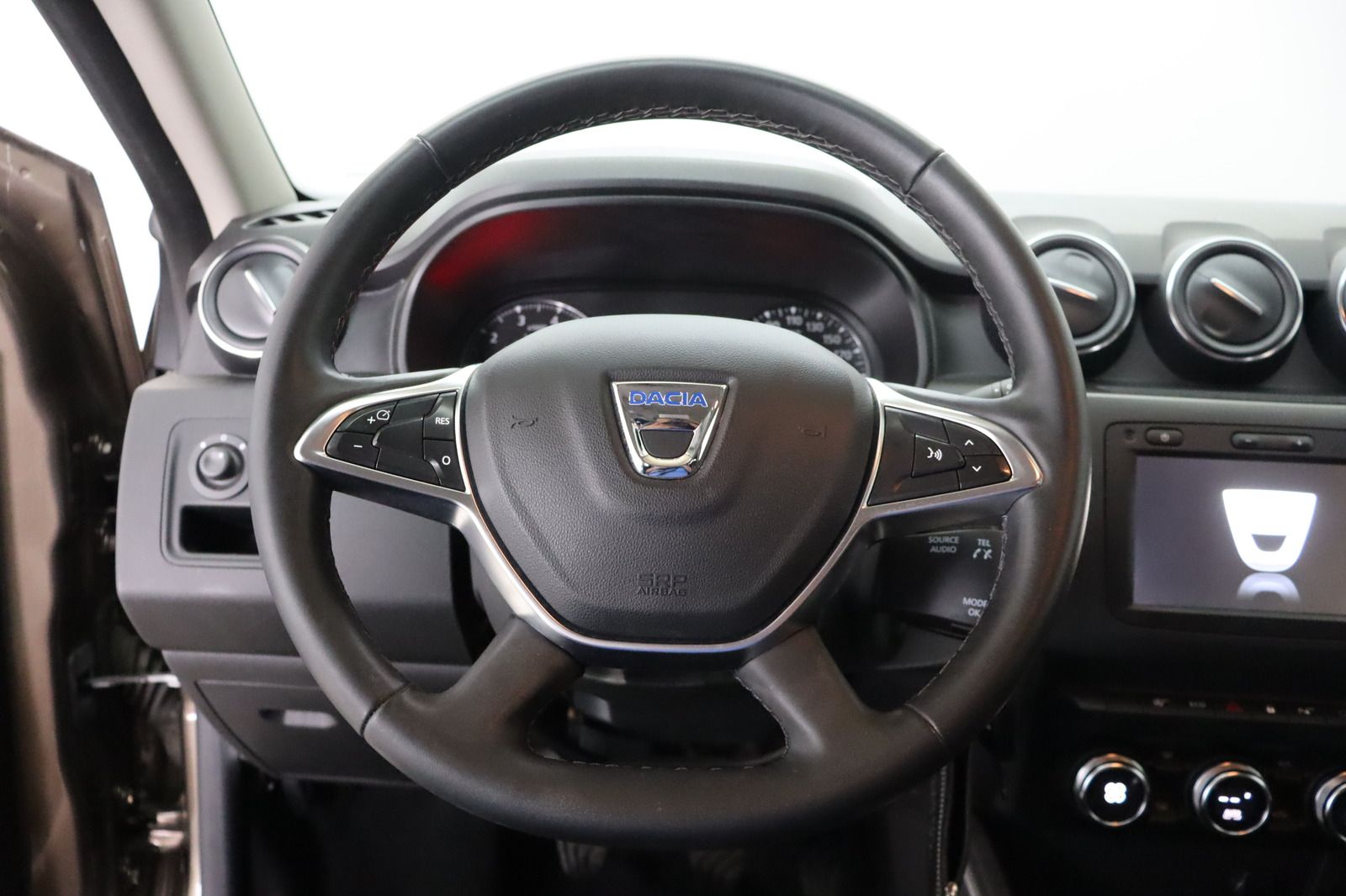 Fahrzeugabbildung Dacia Duster II 1.4 * 1. Hand * Navi * SHZ