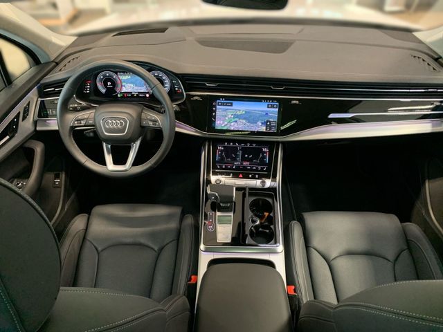 Q7 50 TDI quattro MATRIX LED+PANO+DCP+AHK+7SIITZ