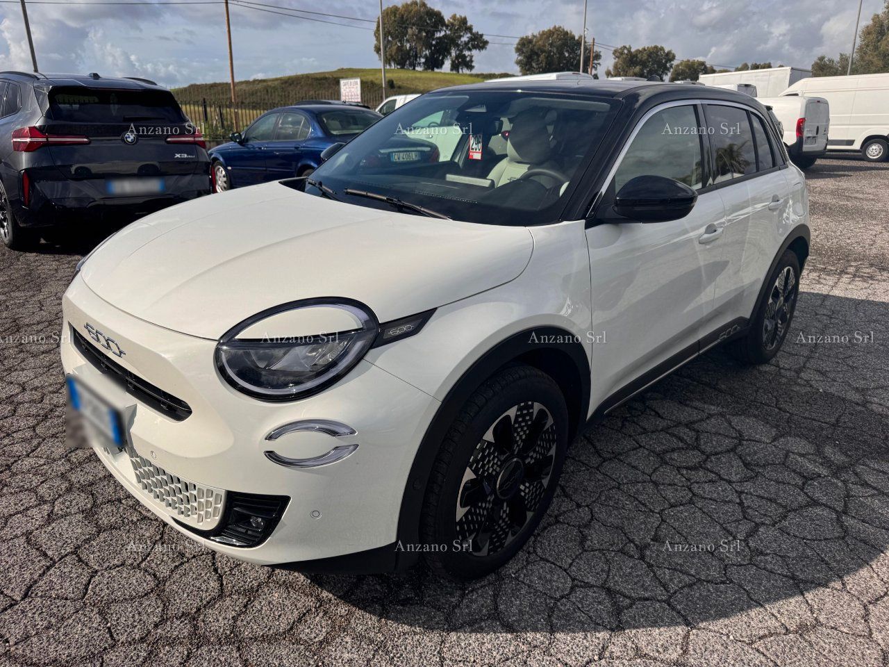 Fiat 600 1.2 hybrid La Prima 145cv auto