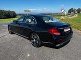 Mercedes-Benz E 200 AVANTGARDE Autom. AVANTGARDE - Mercedes-Benz E 200 mit Benzin-Antrieb: Panorama-Dach, Limousine