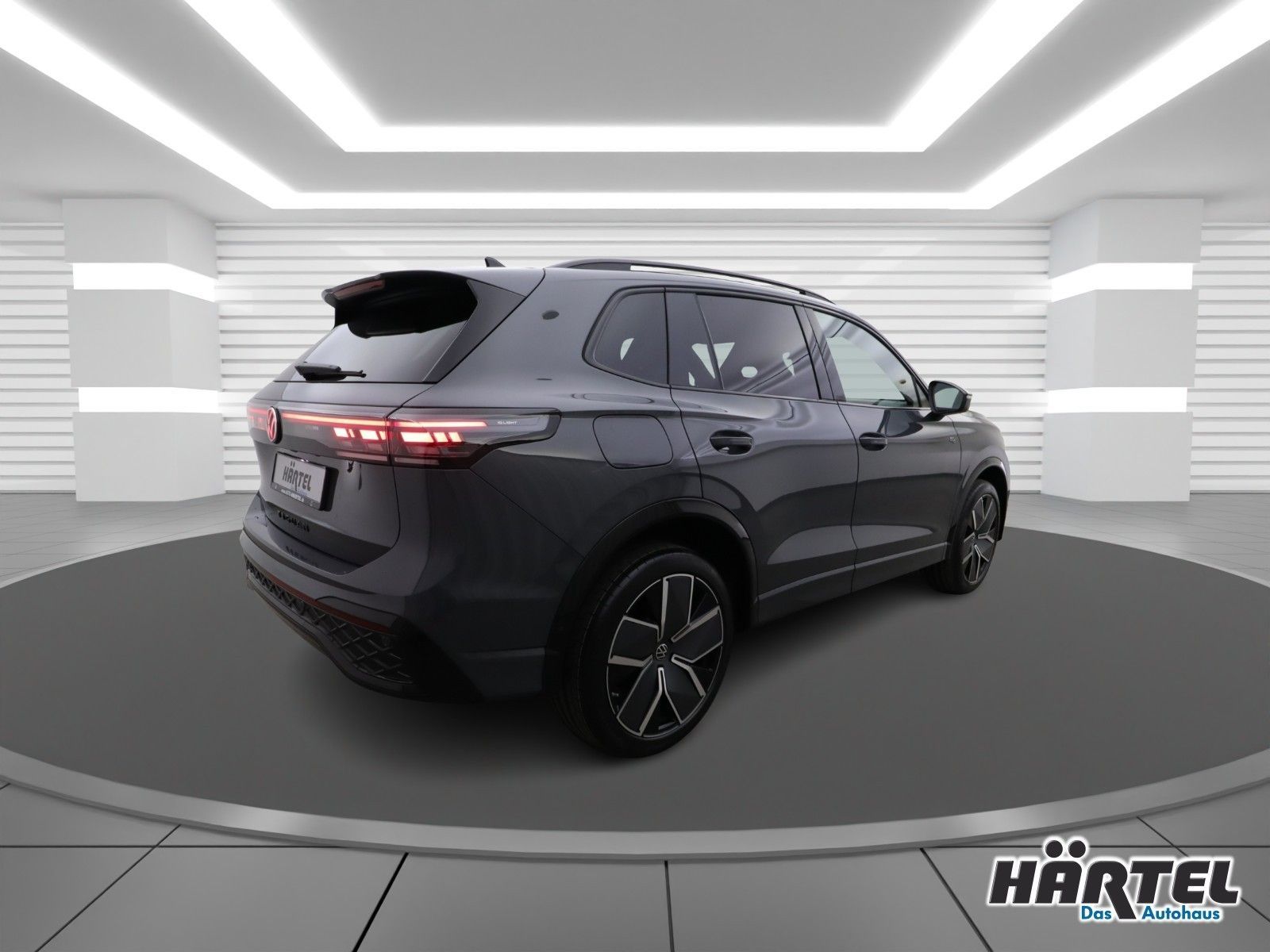 Volkswagen TIGUAN R-LINE BLACK STYLE 2.0 TSI 4MOTION DSG imagem 3