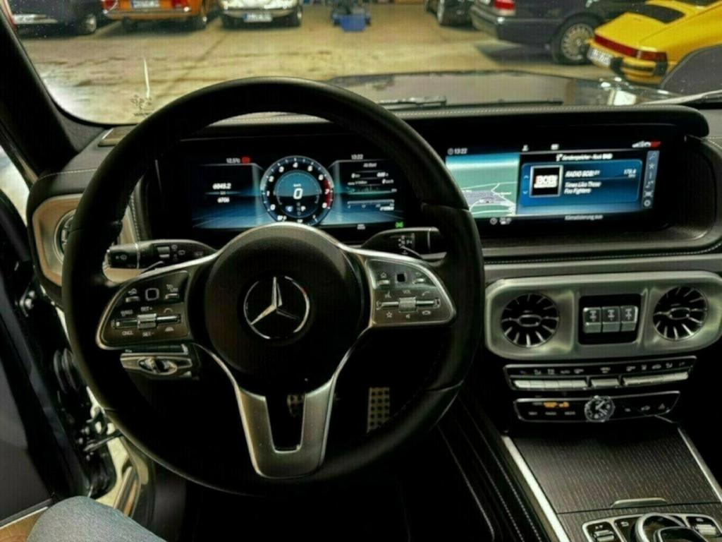 Mercedes-Benz G 500