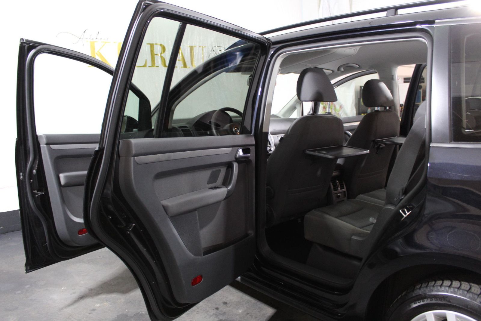 VW Touran Comfortline Klimaautomatik Sitzheiz. AHK
