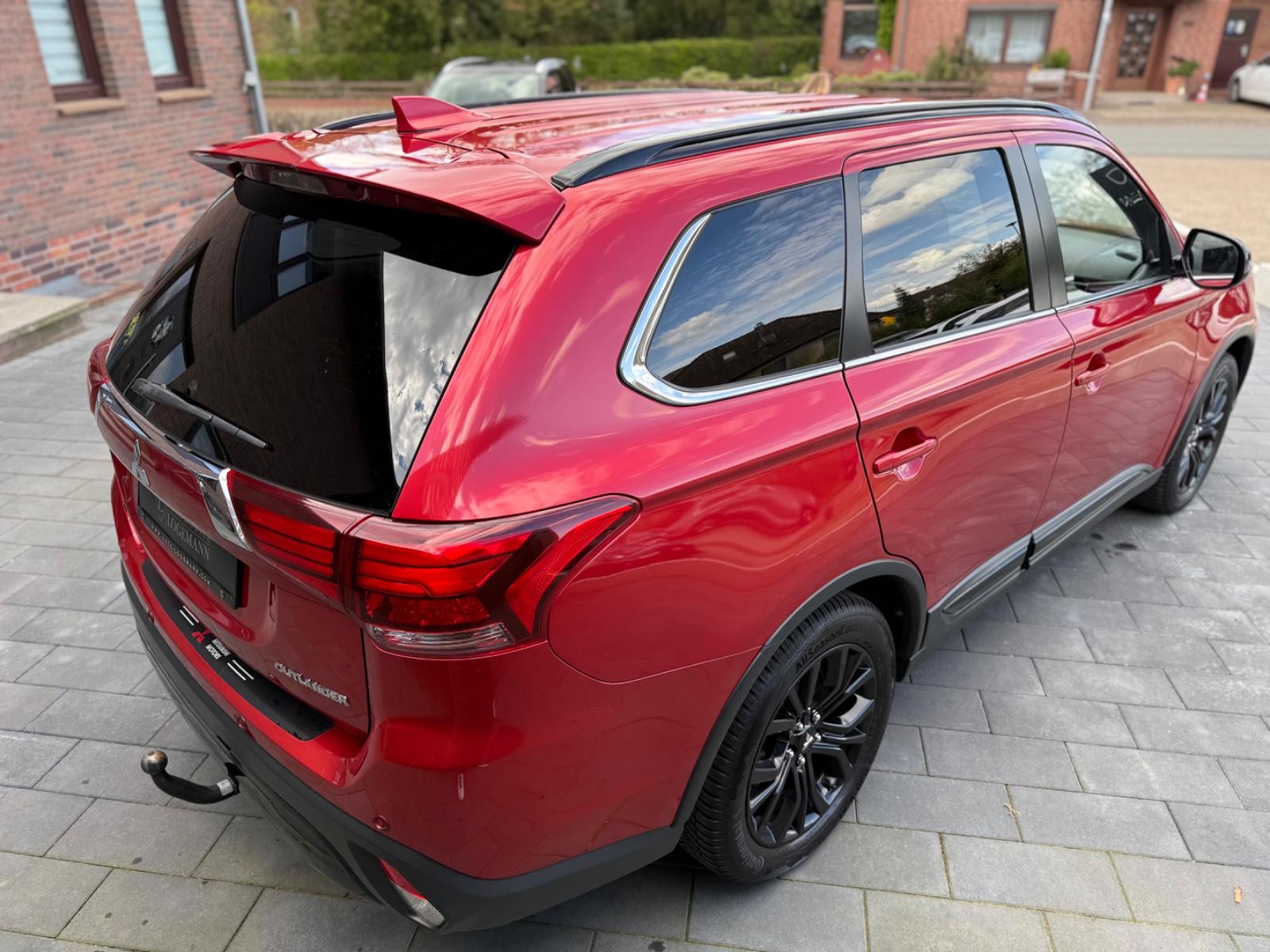 Mitsubishi Outlander 2.0CVT Active+ I LED I KAM I AHK