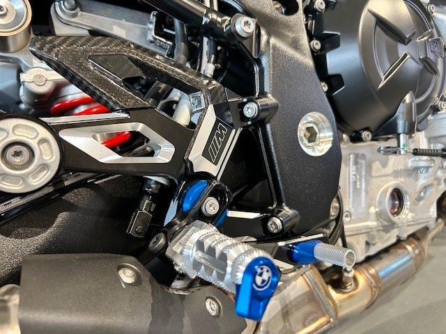 Fahrzeugabbildung BMW S 1000 R VOLL!  Carbon+M- Frästeile