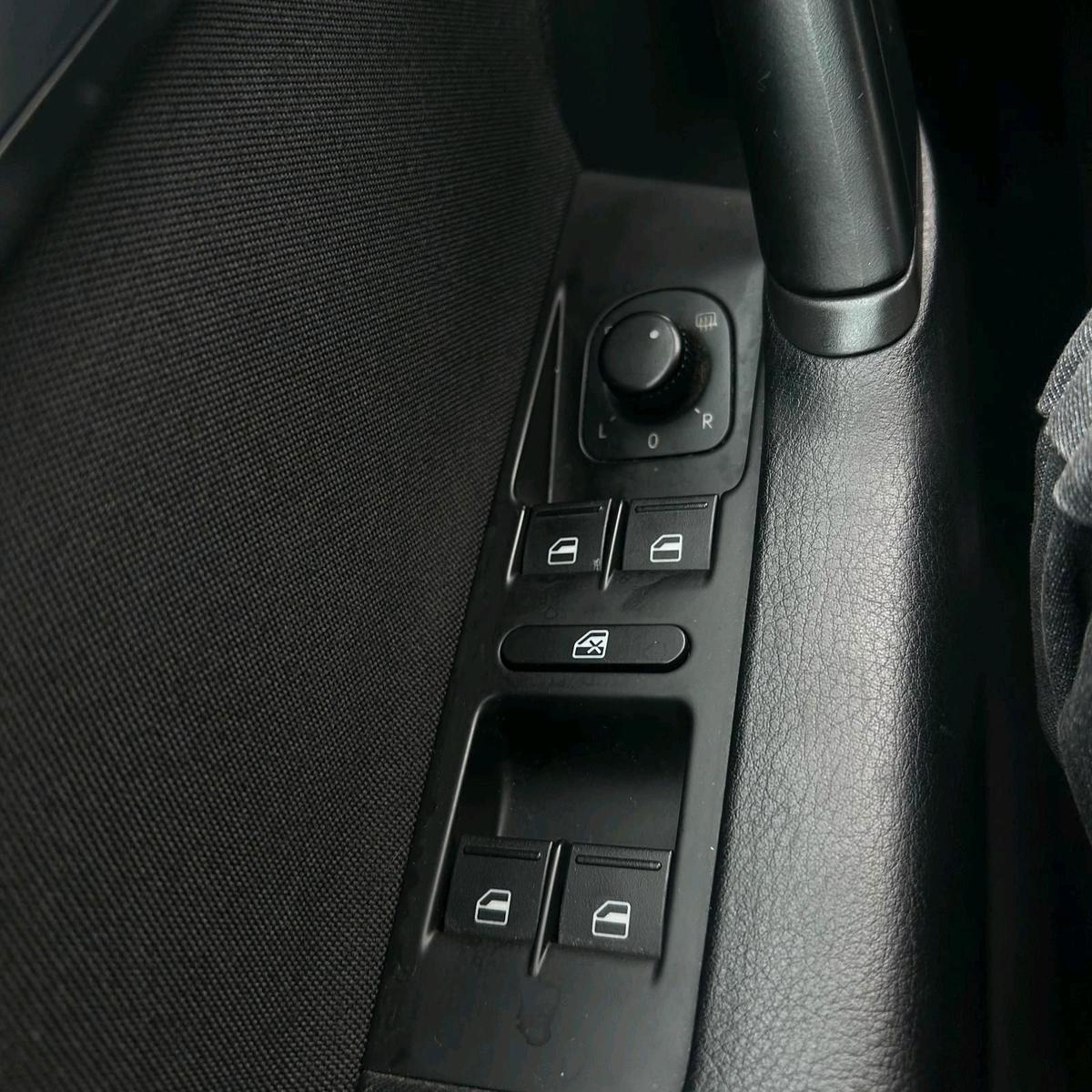Volkswagen Passat 2014 — photo 9